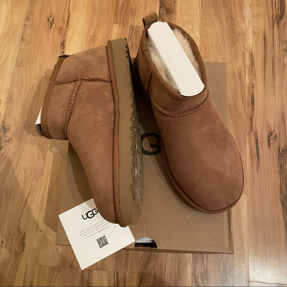 UGG Classic Ultra Mini Boots chestnut size 7 NWT in box